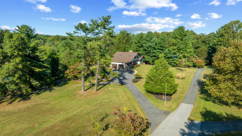 Aerial View (driveway)