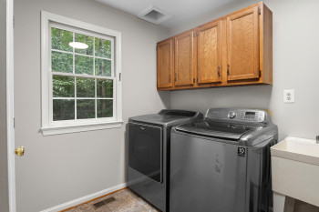 Main Level Mud/Laundry Room