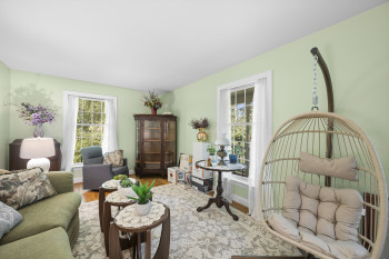 Formal living room/bonus room