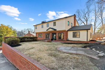 2628 Woodley Place