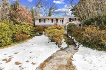 5211 Springlake Way