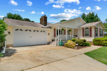 516 Sylvan Way