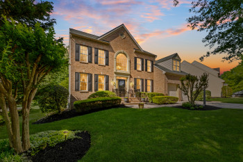 1325 Bluegrass Way