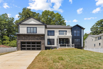 7225 Barry Road