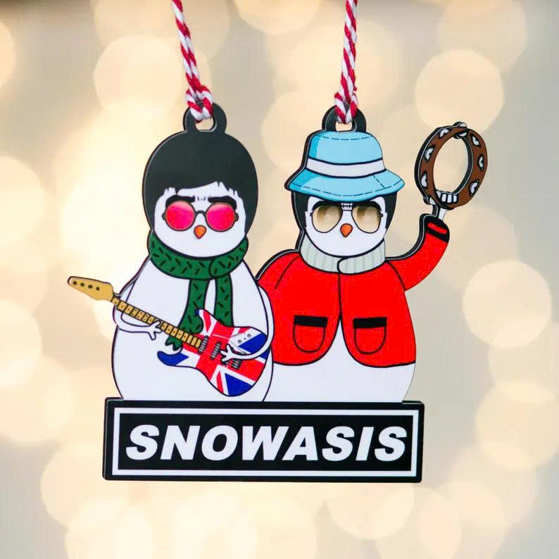 Snowasis Christmas Tree Decoration – Elegant Bauble Ornament, Festive Holiday Decor - Media 4