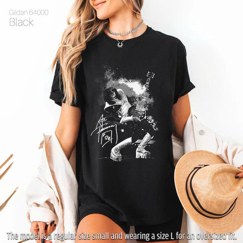 Vintage 90s Ace Frehley “The Spaceman” Graphic Tee – Retro Rock T-Shirt