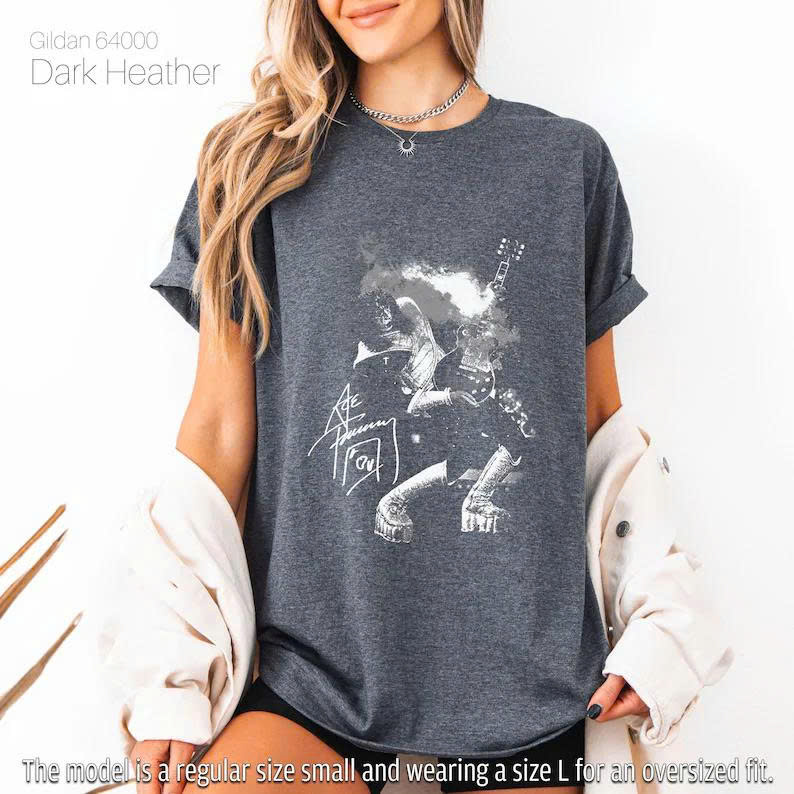 Vintage 90s Ace Frehley “The Spaceman” Graphic Tee – Retro Rock T-Shirt - Media 3