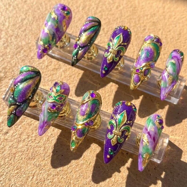 Mardi Gras Press On Nails, Luxury 3D Fleur De Lis & Mask Nails, Purple Green Gold Marble Carnival Nails, Ornate New Orleans Stiletto Nails - Media 3