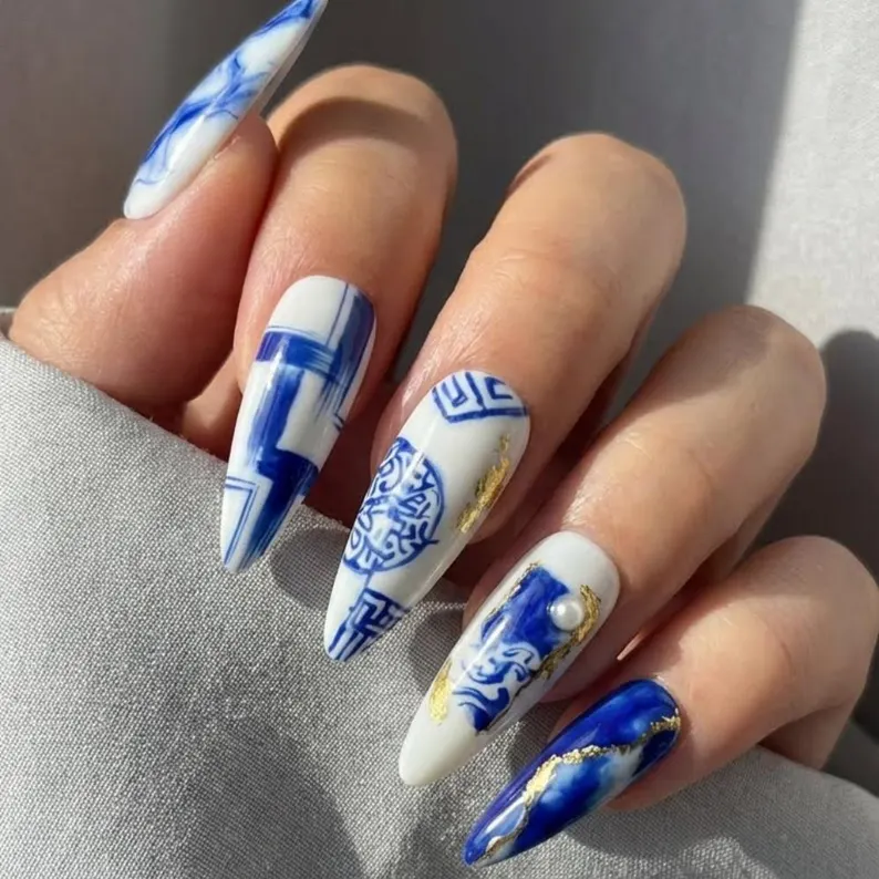 Hand-Painted Press On Nails, Blue White Porcelain, Gold Pearls - Media 2