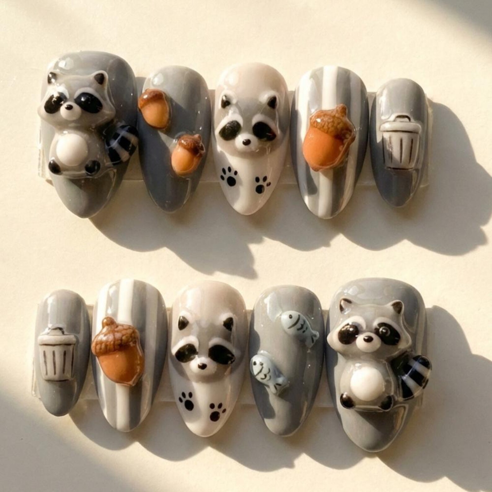3D Raccoon Press On Nails, Trash Panda Nail Art, Handmade False Nails - Media 2