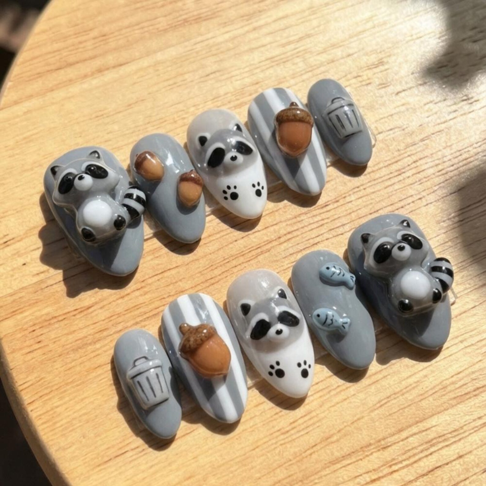 3D Raccoon Press On Nails, Trash Panda Nail Art, Handmade False Nails - Media 3