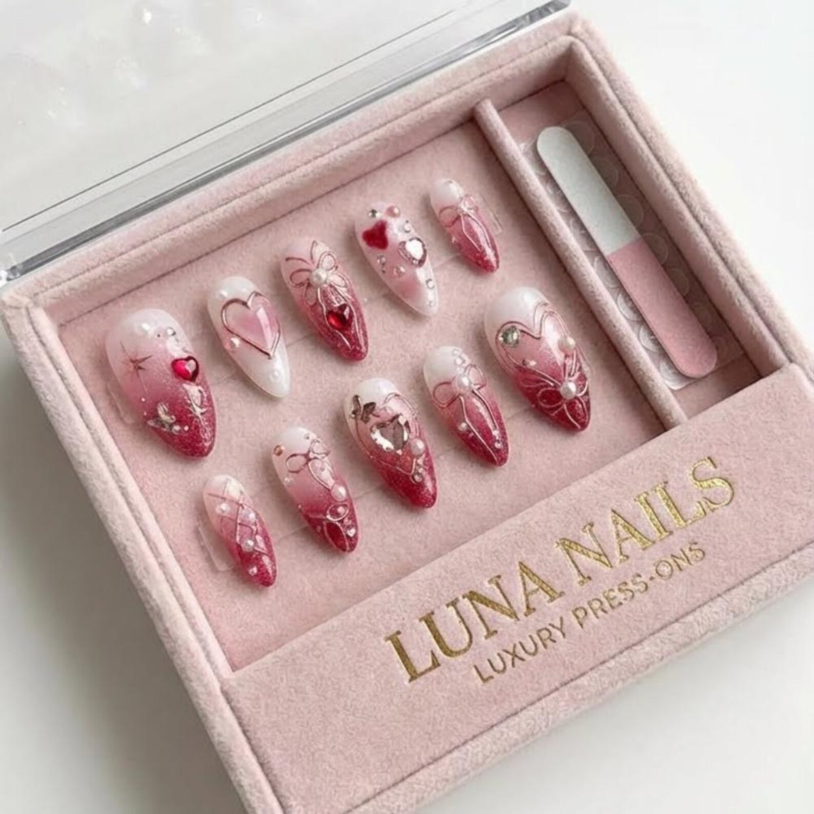 Valentine's Day Press On Nails, 3D Heart Bow, Shimmery Coquette Pearl - Media 5