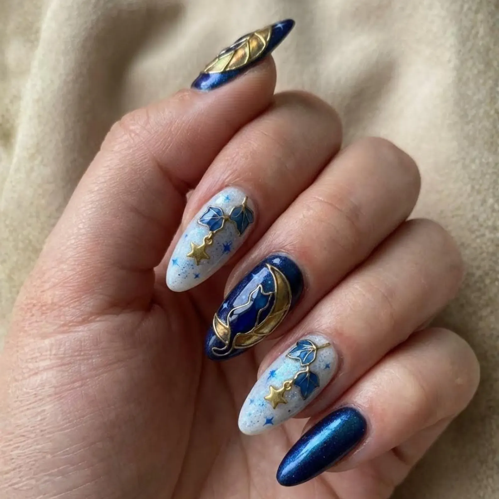 Midnight Cat Moon Press On Nails, 3D Gold Stars, Stained Glass Art - Media 3