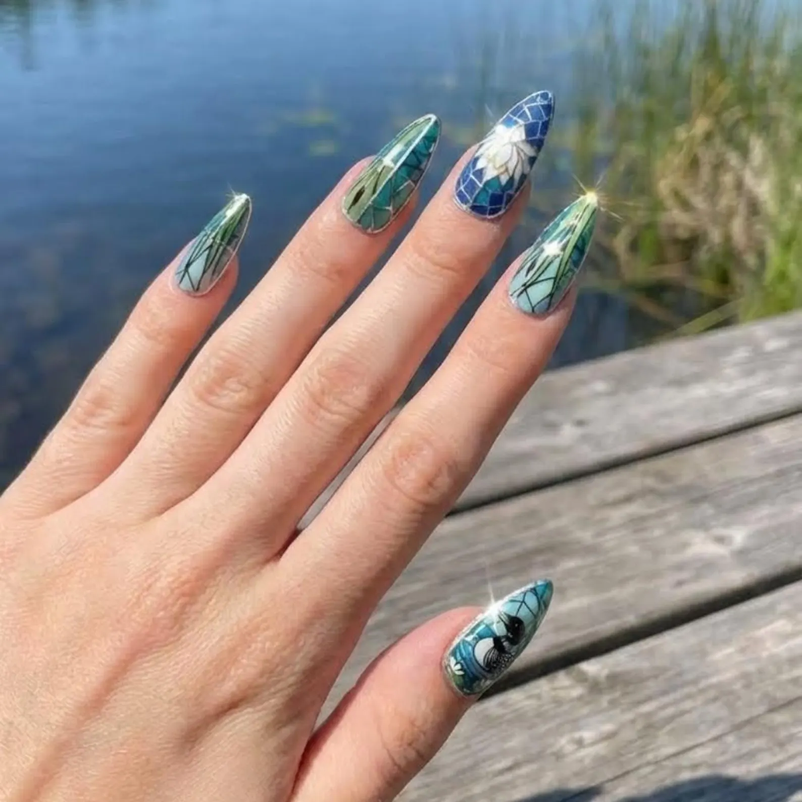 Stained Glass Loon Press On Nails, Hand-Painted Lake Life Reusable False Nails - Media 6