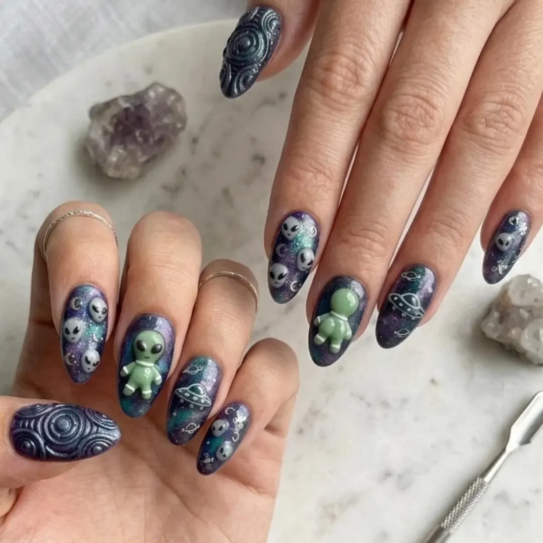 press on nails, custom press on nails, fake nails, Nails Art, stained glass nails, gold press on nails, 3d press on nails, luxury press on nails, handmade press on nails