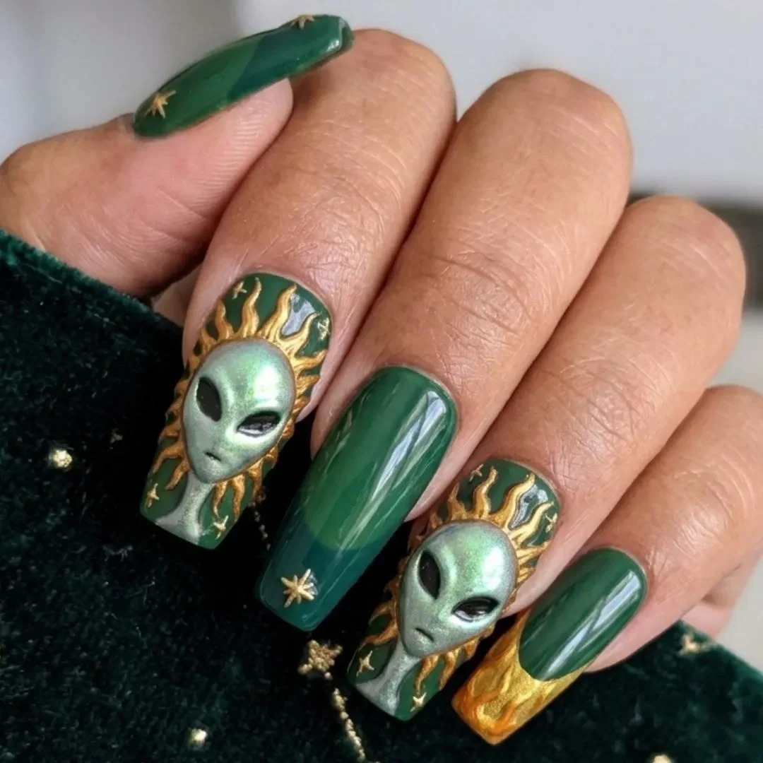 press on nails, custom press on nails, fake nails, Nails Art, stained glass nails, gold press on nails, 3d press on nails, luxury press on nails, handmade press on nails