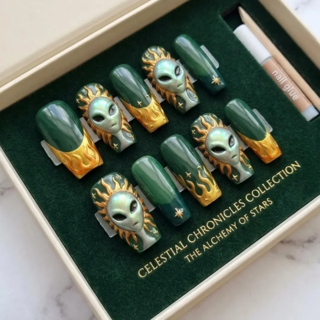 press on nails, custom press on nails, fake nails, Nails Art, stained glass nails, gold press on nails, 3d press on nails, luxury press on nails, handmade press on nails