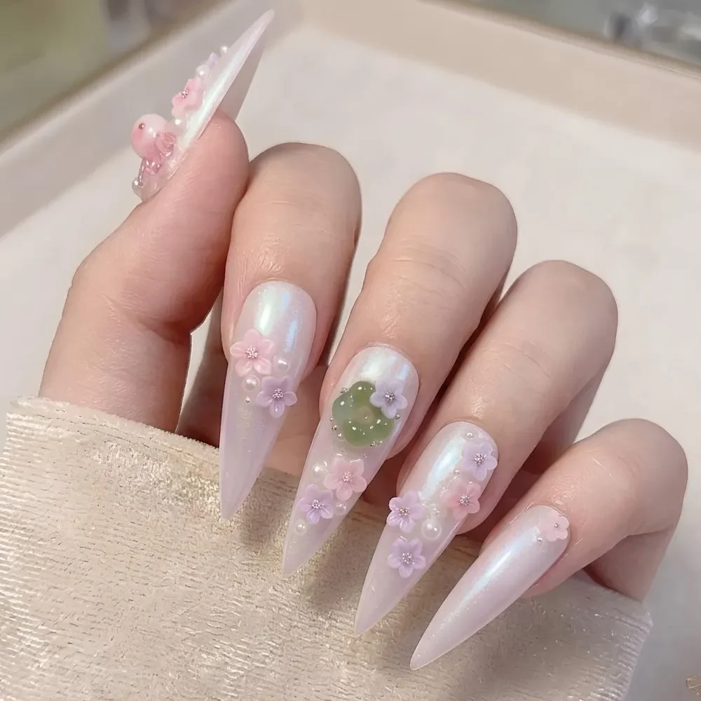 press on nails, custom press on nails, fake nails, Nails Art, stained glass nails, gold press on nails, 3d press on nails, luxury press on nails, handmade press on nails