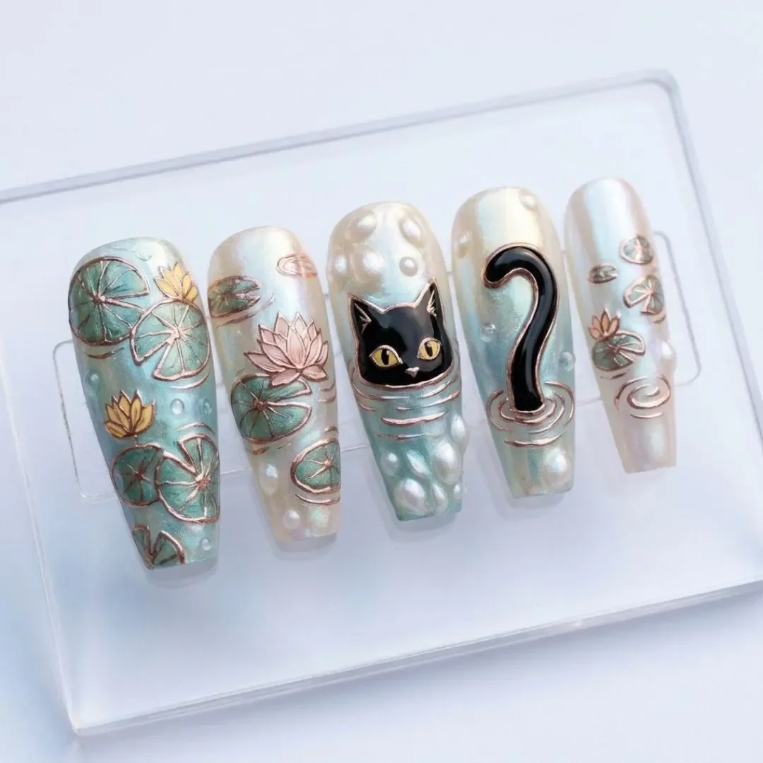 press on nails, custom press on nails, fake nails, Nails Art, stained glass nails, gold press on nails, 3d press on nails, luxury press on nails, handmade press on nails