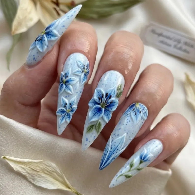 press on nails, custom press on nails, fake nails, Nails Art, stained glass nails, gold press on nails, 3d press on nails, luxury press on nails, handmade press on nails