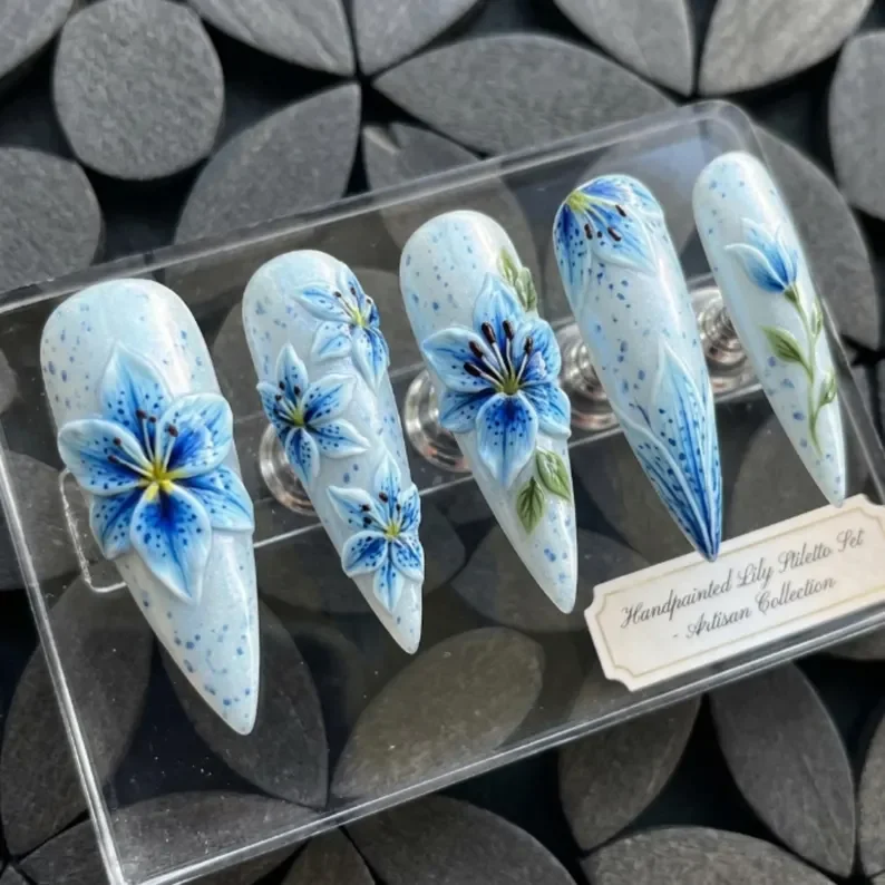press on nails, custom press on nails, fake nails, Nails Art, stained glass nails, gold press on nails, 3d press on nails, luxury press on nails, handmade press on nails