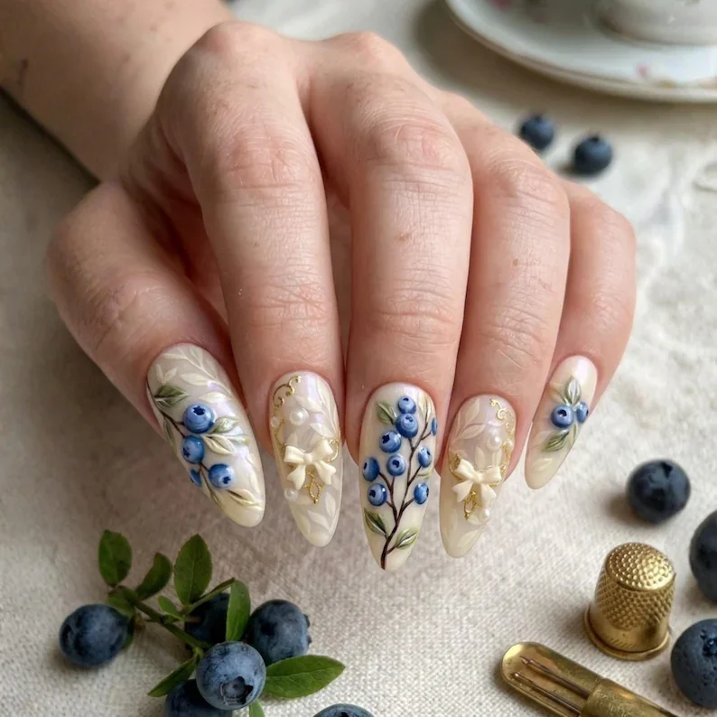 press on nails, custom press on nails, fake nails, Nails Art, stained glass nails, gold press on nails, 3d press on nails, luxury press on nails, handmade press on nails