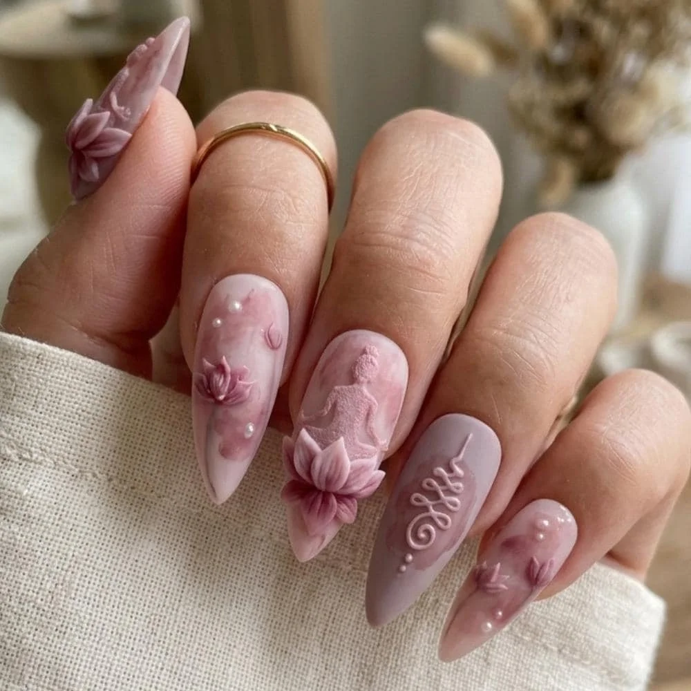 press on nails, custom press on nails, fake nails, Nails Art, stained glass nails, gold press on nails, 3d press on nails, luxury press on nails, handmade press on nails