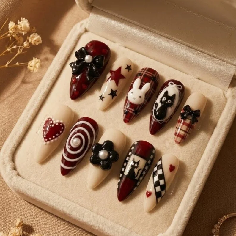 3D Nail Design, 3D Bunny Nails, press on nails, custom press on nails, fake nails, Nails Art, stained glass nails, gold press on nails, 3d press on nails, luxury press on nails, handmade press on nails