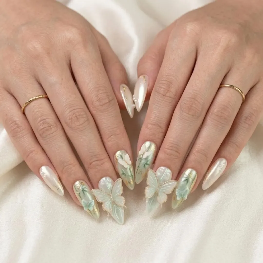 press on nails, custom press on nails, fake nails, Nails Art, stained glass nails, gold press on nails, 3d press on nails, luxury press on nails, handmade press on nails