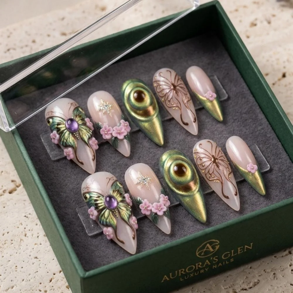 press on nails, custom press on nails, fake nails, Nails Art, stained glass nails, gold press on nails, 3d press on nails, luxury press on nails, handmade press on nails