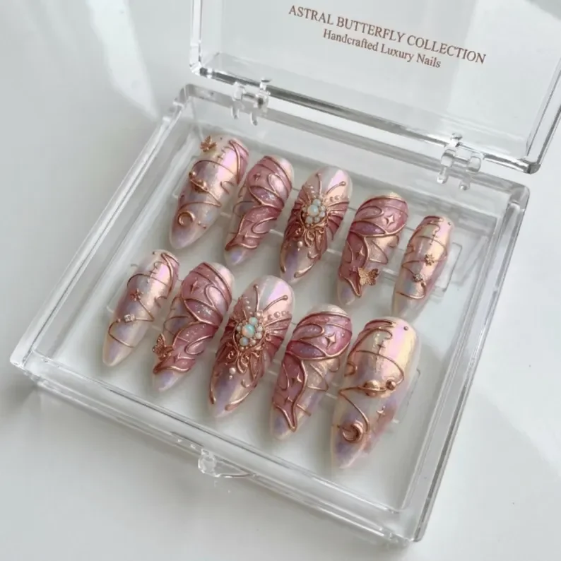 press on nails, custom press on nails, fake nails, Nails Art, stained glass nails, gold press on nails, 3d press on nails, luxury press on nails, handmade press on nails