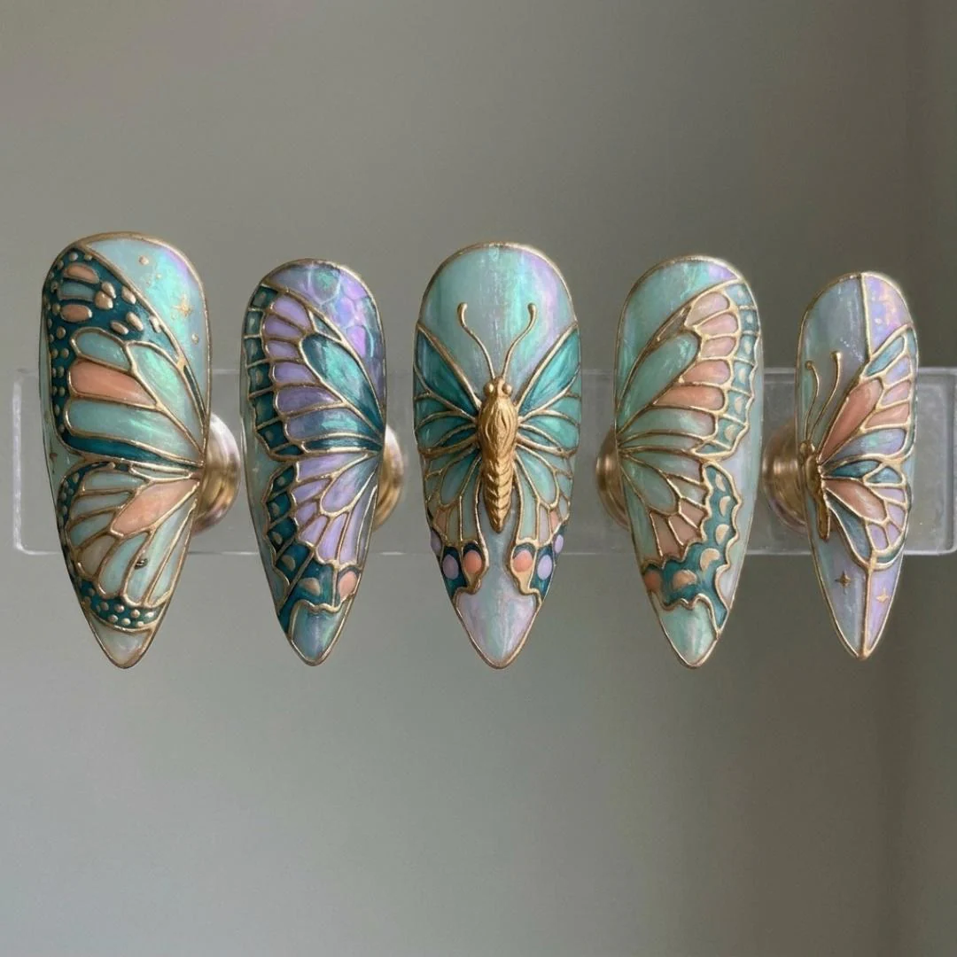 press on nails, custom press on nails, fake nails, Nails Art, stained glass nails, gold press on nails, 3d press on nails, luxury press on nails, handmade press on nails