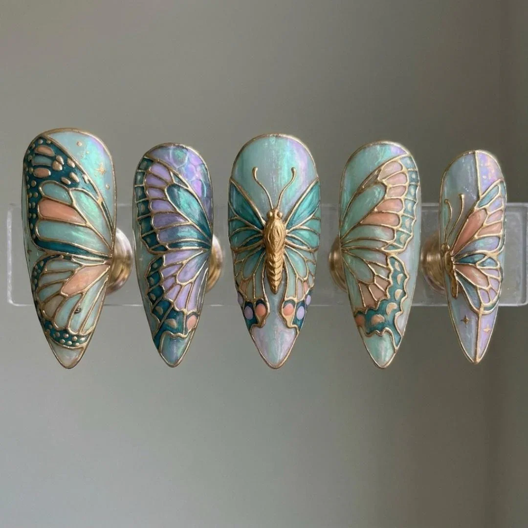 press on nails, custom press on nails, fake nails, Nails Art, stained glass nails, gold press on nails, 3d press on nails, luxury press on nails, handmade press on nails