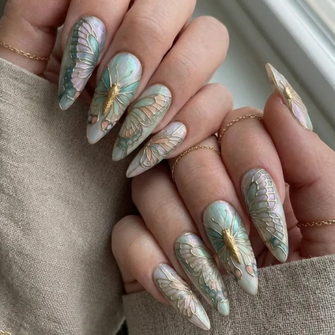press on nails, custom press on nails, fake nails, Nails Art, stained glass nails, gold press on nails, 3d press on nails, luxury press on nails, handmade press on nails