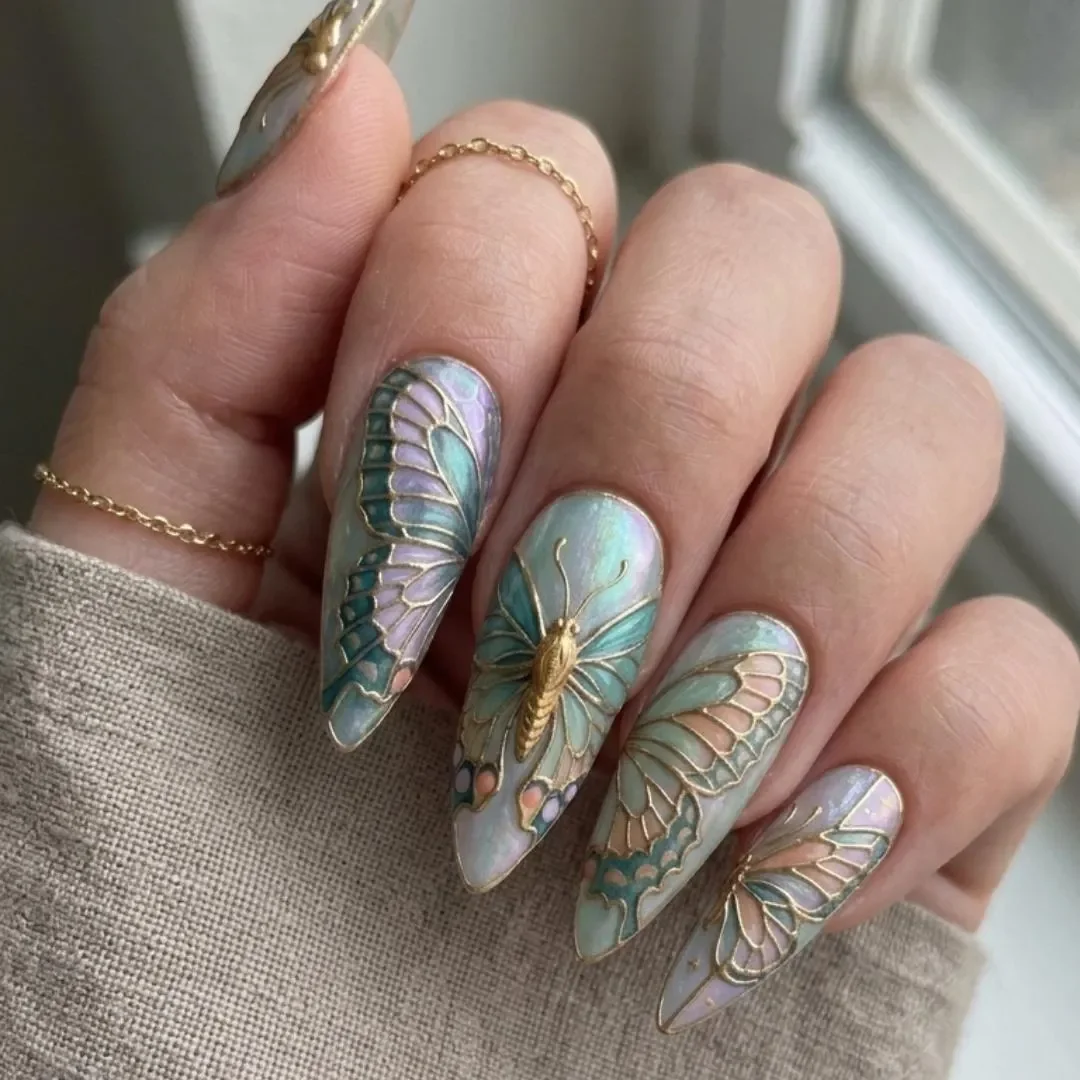 press on nails, custom press on nails, fake nails, Nails Art, stained glass nails, gold press on nails, 3d press on nails, luxury press on nails, handmade press on nails