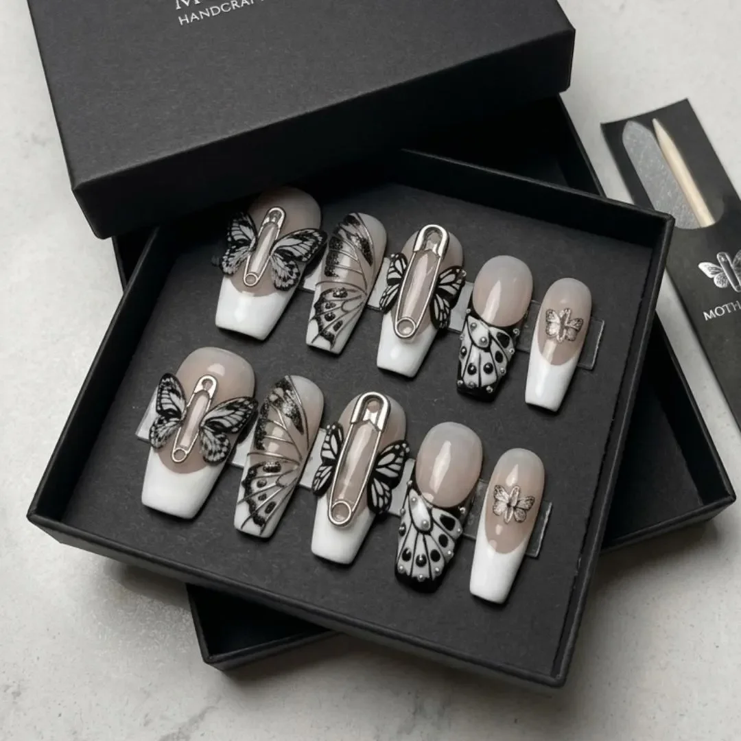 press on nails, custom press on nails, fake nails, Nails Art, stained glass nails, gold press on nails, 3d press on nails, luxury press on nails, handmade press on nails