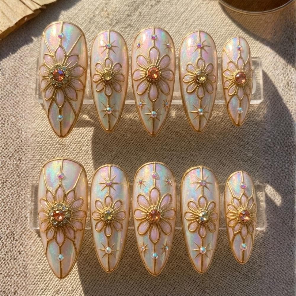 press on nails, custom press on nails, fake nails, Nails Art, stained glass nails, gold press on nails, 3d press on nails, luxury press on nails, handmade press on nails