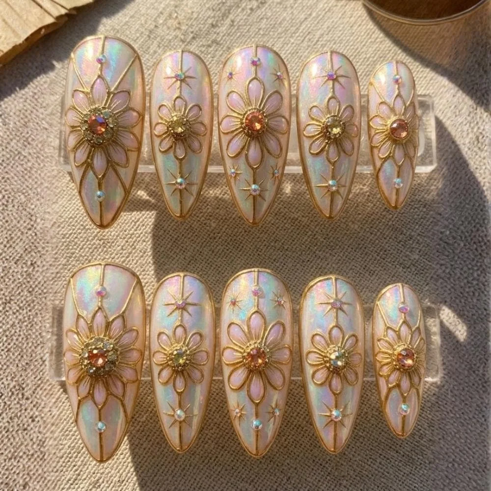 press on nails, custom press on nails, fake nails, Nails Art, stained glass nails, gold press on nails, 3d press on nails, luxury press on nails, handmade press on nails