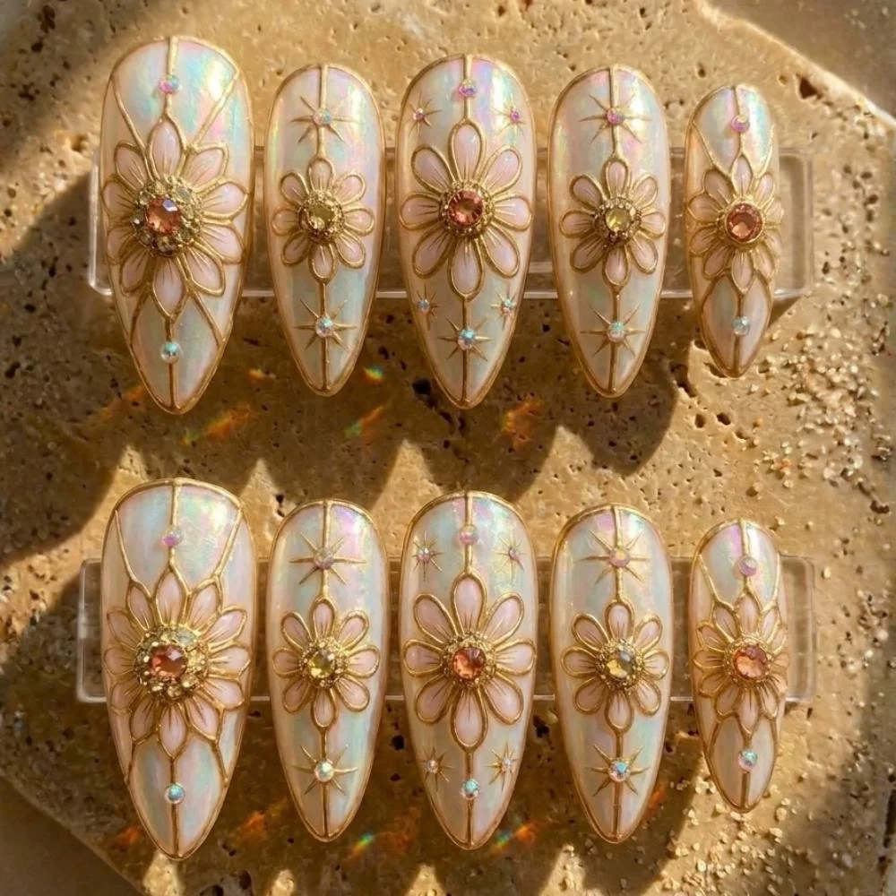 press on nails, custom press on nails, fake nails, Nails Art, stained glass nails, gold press on nails, 3d press on nails, luxury press on nails, handmade press on nails