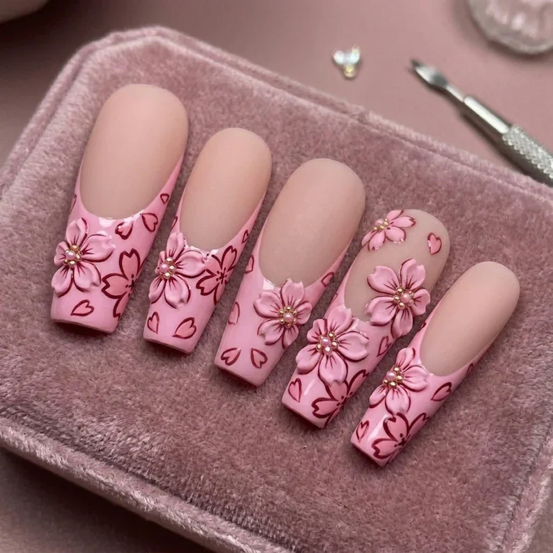 press on nails, custom press on nails, fake nails, Nails Art, stained glass nails, gold press on nails, 3d press on nails, luxury press on nails, handmade press on nails
