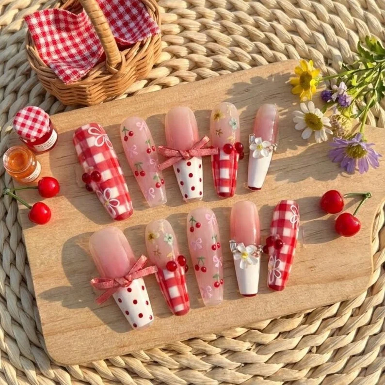 Press On Nails, Coquette Valentine, press on nails, custom press on nails, fake nails, Nails Art, stained glass nails, gold press on nails, 3d press on nails, luxury press on nails, handmade press on nails