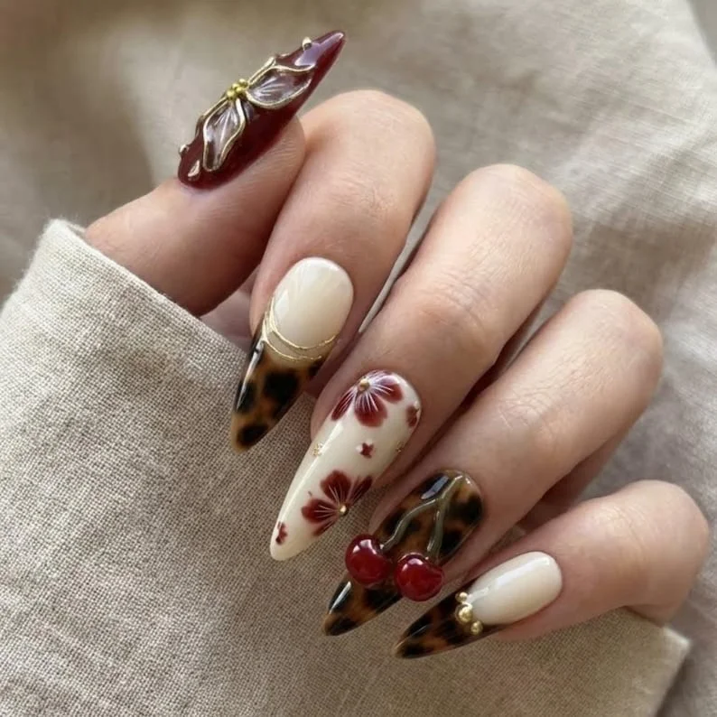 Tortoise Shell French Tip, Press On Nails, press on nails, custom press on nails, fake nails, Nails Art, stained glass nails, gold press on nails, 3d press on nails, luxury press on nails, handmade press on nails