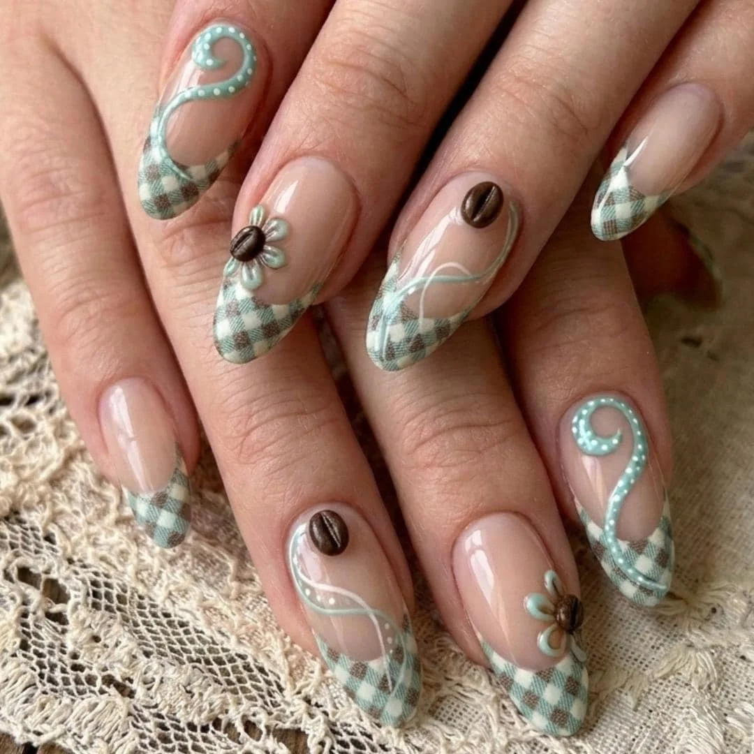 press on nails, custom press on nails, fake nails, Nails Art, stained glass nails, gold press on nails, 3d press on nails, luxury press on nails, handmade press on nails
