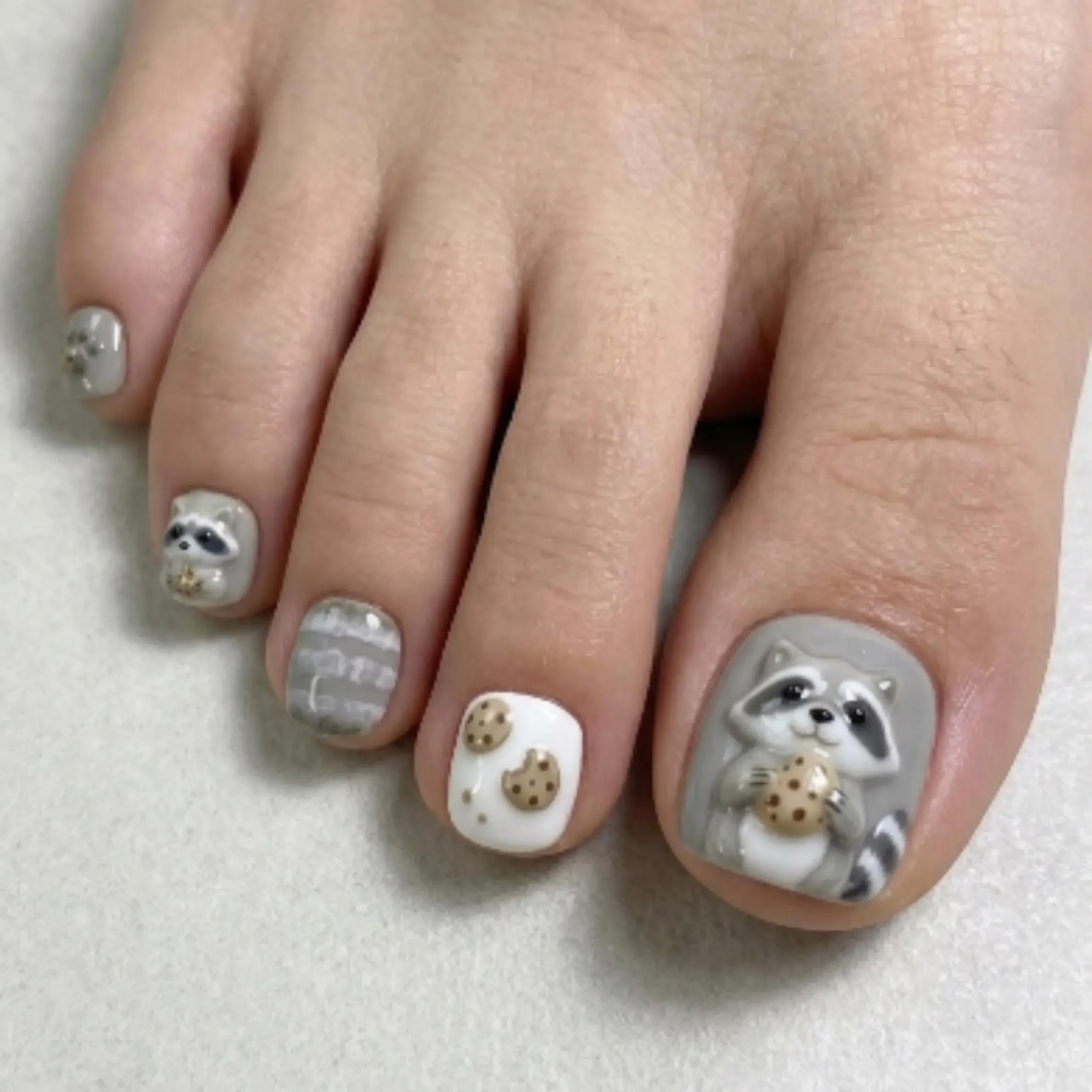 Trash Panda Toes, Cute Toe Decals, press on nails, custom press on nails, fake nails, Nails Art, stained glass nails, gold press on nails, 3d press on nails, luxury press on nails, handmade press on nails