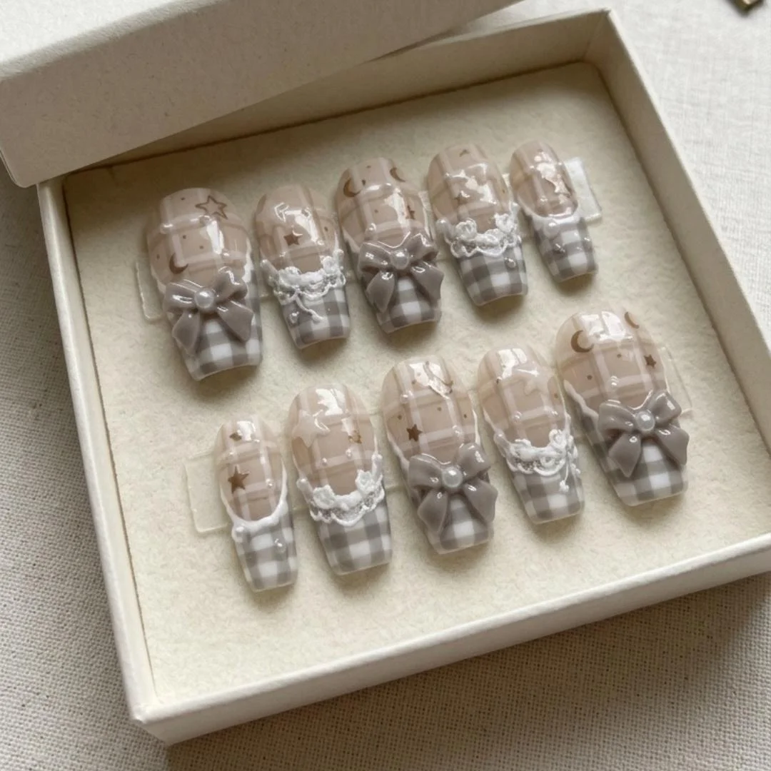 press on nails, custom press on nails, fake nails, Nails Art, stained glass nails, gold press on nails, 3d press on nails, luxury press on nails, handmade press on nails