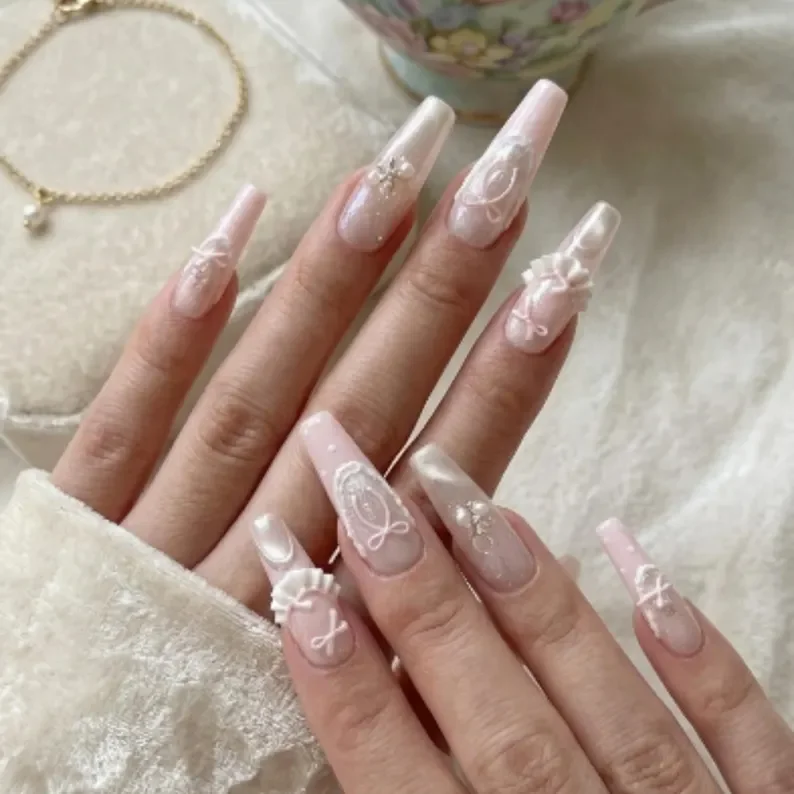press on nails, custom press on nails, fake nails, Nails Art, stained glass nails, gold press on nails, 3d press on nails, luxury press on nails, handmade press on nails