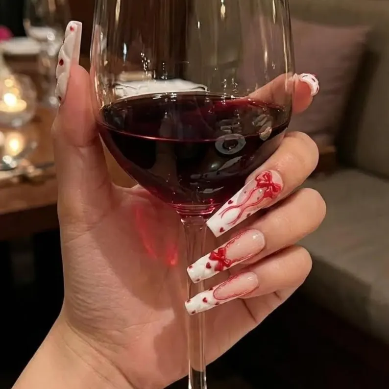romantic luxe nails, heart nail art, press on nails, custom press on nails, fake nails, Nails Art, stained glass nails, gold press on nails, 3d press on nails, luxury press on nails, handmade press on nails