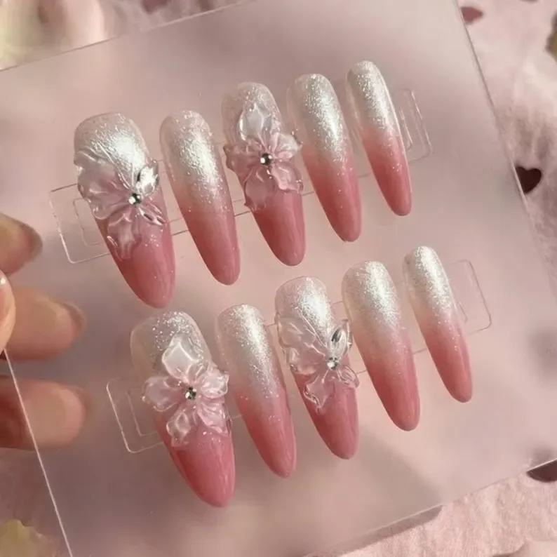 3D crystal nails, flower press on, press on nails, custom press on nails, fake nails, Nails Art, stained glass nails, gold press on nails, 3d press on nails, luxury press on nails, handmade press on nails