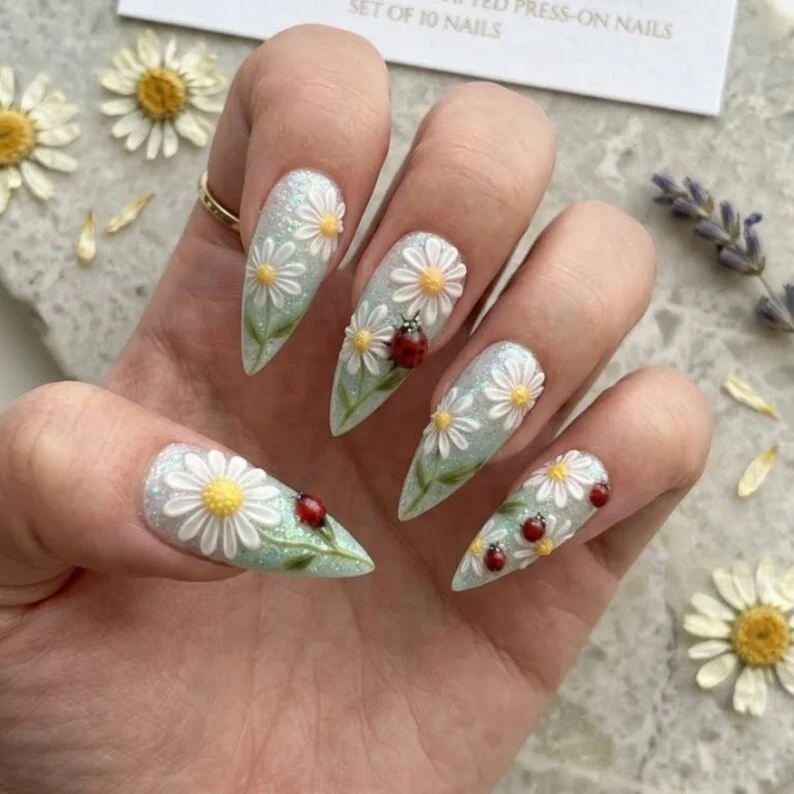 3D daisy press on, ladybug nail art, press on nails, custom press on nails, fake nails, Nails Art, stained glass nails, gold press on nails, 3d press on nails, luxury press on nails, handmade press on nails