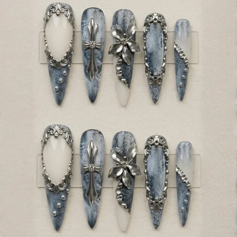 press on nails, custom press on nails, fake nails, Nails Art, stained glass nails, gold press on nails, 3d press on nails, luxury press on nails, handmade press on nails